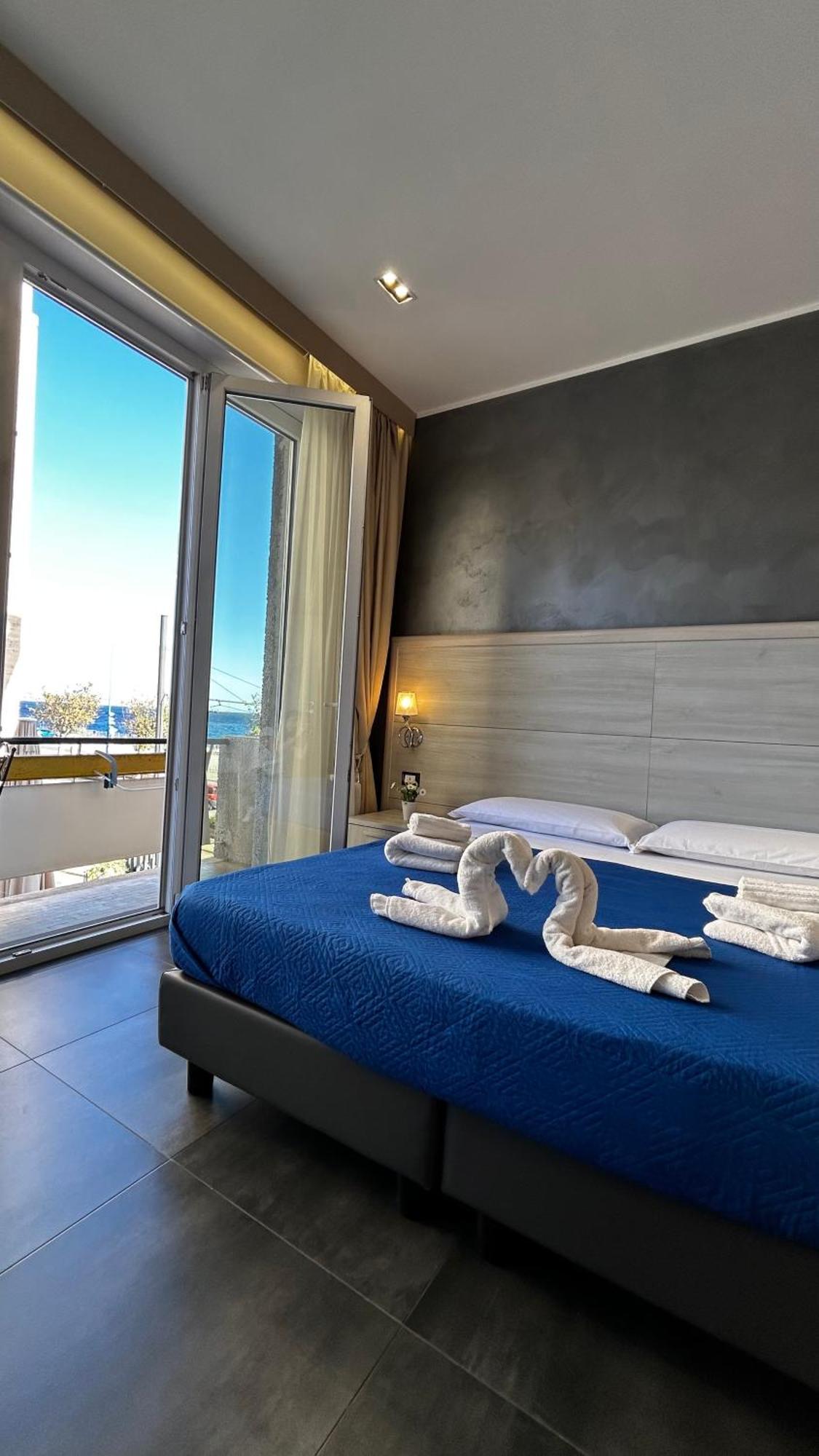 B&B Margherita Месина Екстериор снимка
